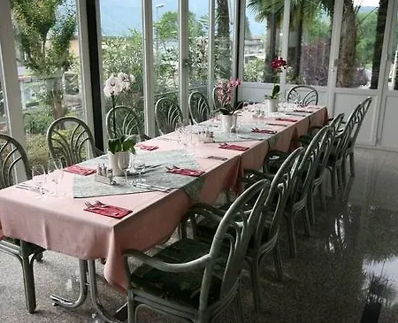 Vezia Hotel