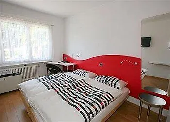 Vezia Hotel 3*