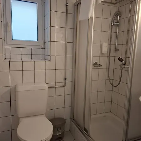 Vezia Hotel 3*